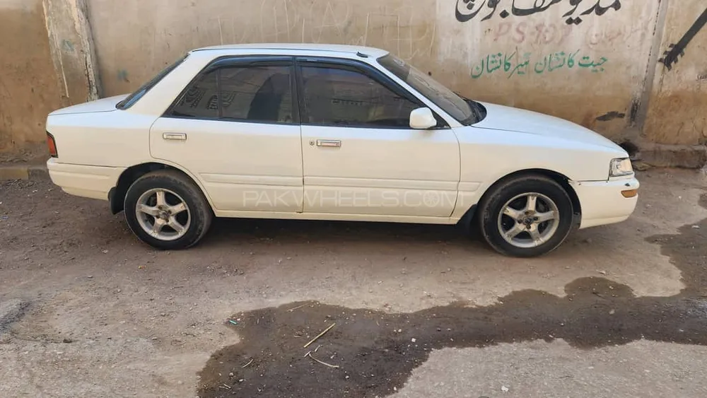 Mazda 323 1992 for Sale in Karachi Image-1