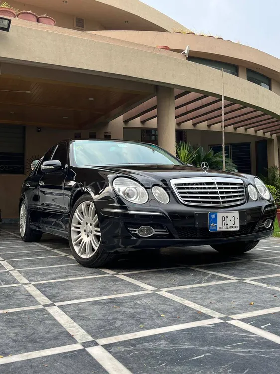 Mercedes Benz E Class 2009 for Sale in Lahore Image-1