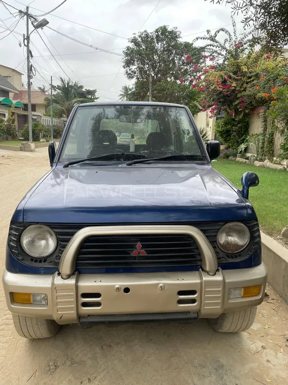 Mitsubishi Pajero Mini 1997 for Sale in Karachi Image-1