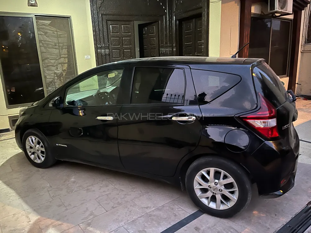 Nissan Note 2016 for Sale in Islamabad Image-1