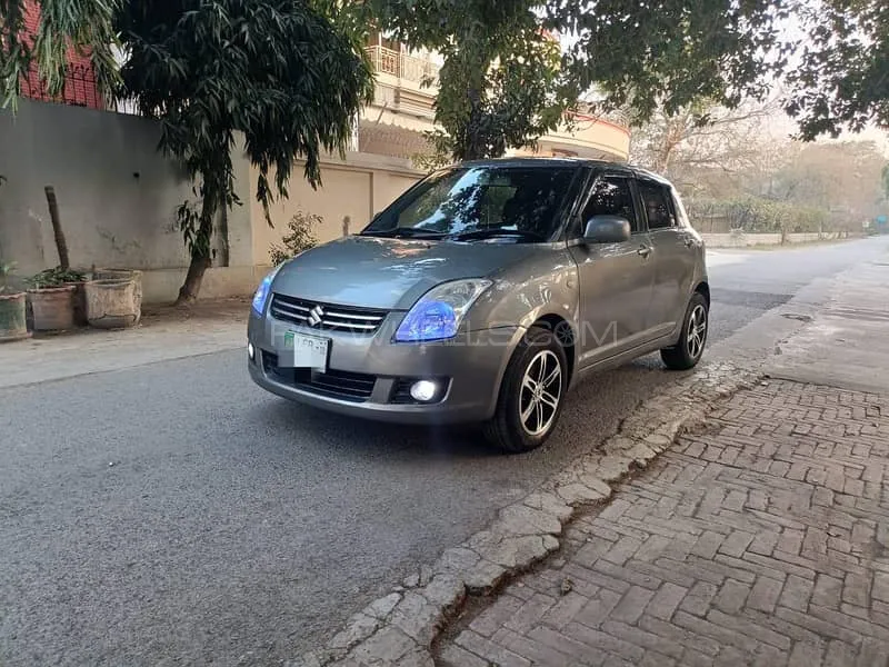 Suzuki Swift 2010 for Sale in Lahore Image-1