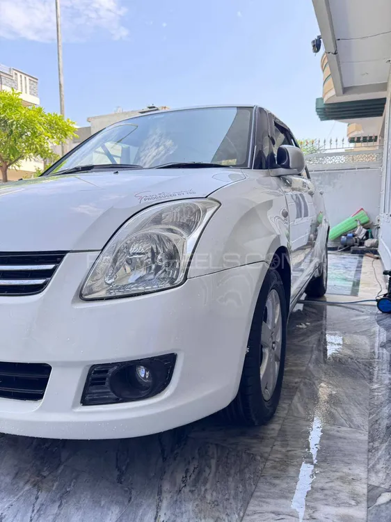 Suzuki Swift 2013 for Sale in Islamabad Image-1