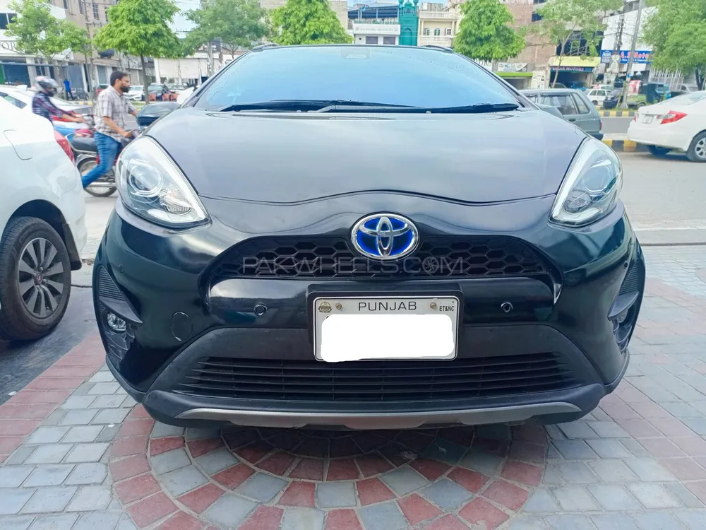 Toyota Aqua 2020 for Sale in Lahore Image-1