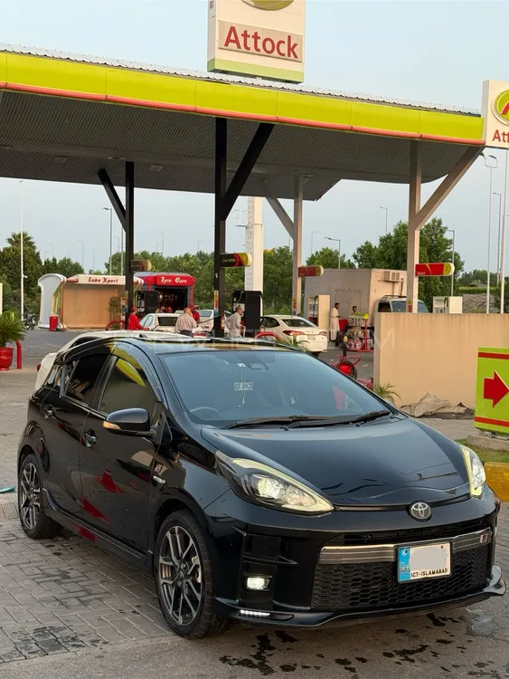 Toyota Aqua 2018 for Sale in Islamabad Image-1