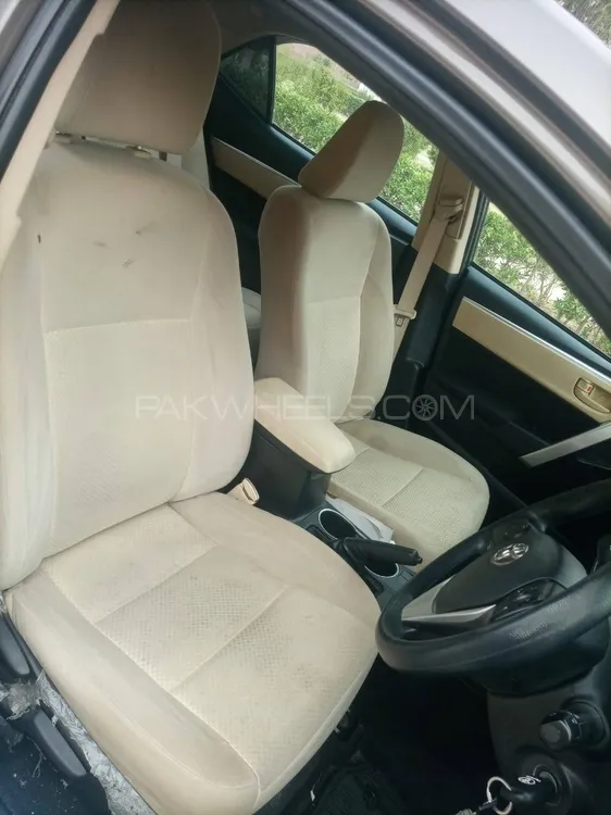 Toyota Corolla 2019 for Sale in Lahore Image-1