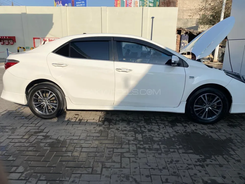 Toyota Corolla 2021 for Sale in Multan Image-1