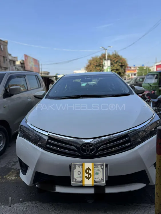 Toyota Corolla 2015 for Sale in Lahore Image-1