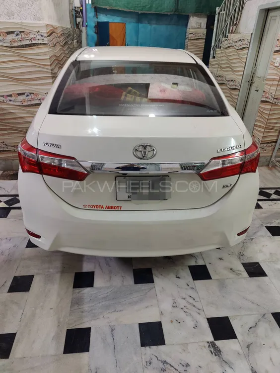 Toyota Corolla 2016 for Sale in Islamabad Image-1