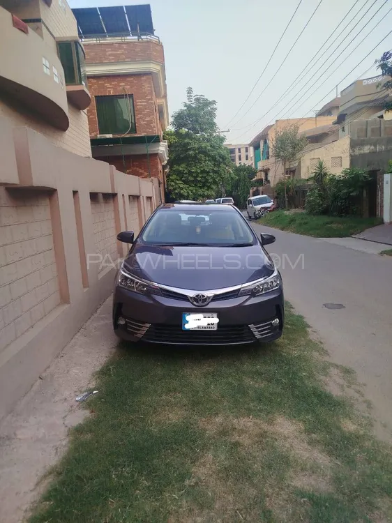 Toyota Corolla 2017 for Sale in Lahore Image-1