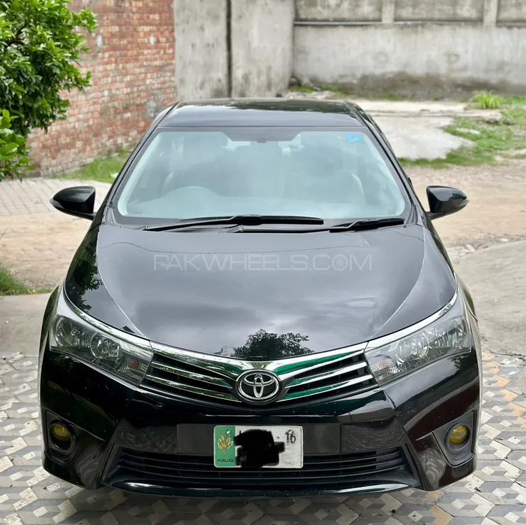 Toyota Corolla 2016 for Sale in Lahore Image-1