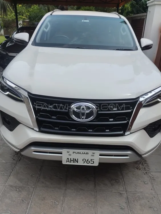 Toyota Fortuner 2022 for Sale in Lahore Image-1