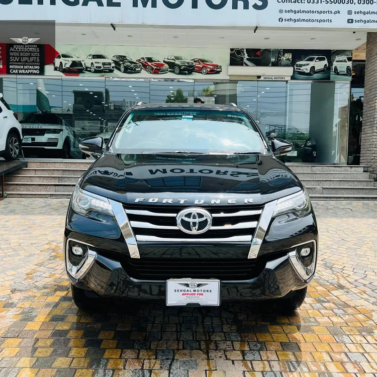 Toyota Fortuner 2021 for Sale in Islamabad Image-1