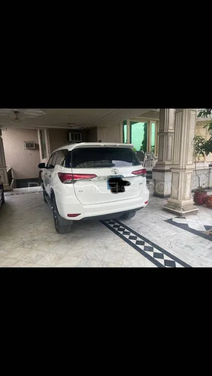 Toyota Fortuner 2021 for Sale in Peshawar Image-1