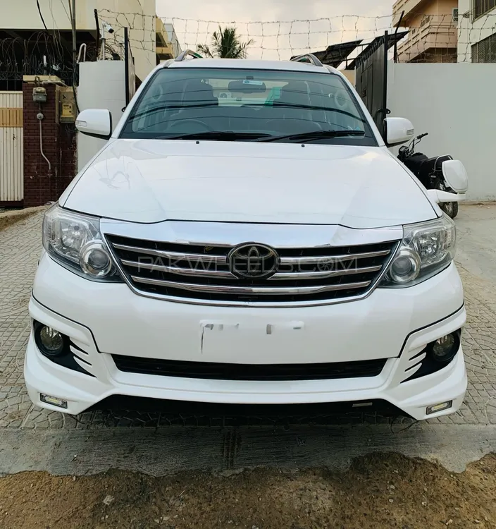 ٹویوٹا فورچیونر 2016 for Sale in کراچی Image-1