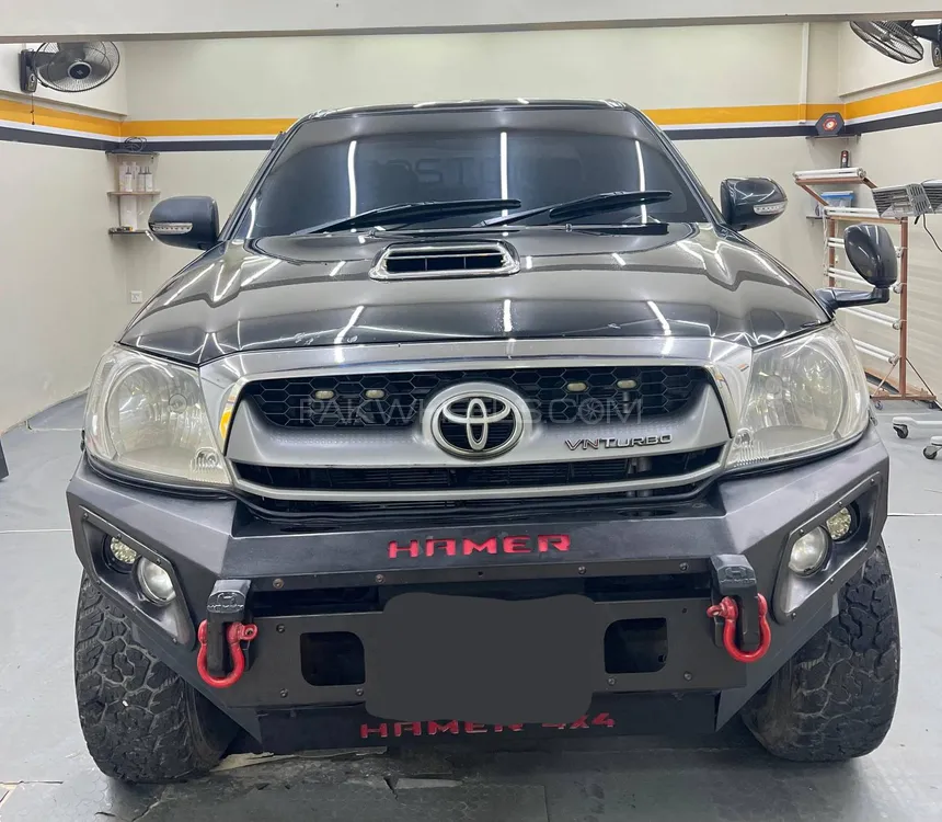 Toyota Hilux 2010 for Sale in Karachi Image-1