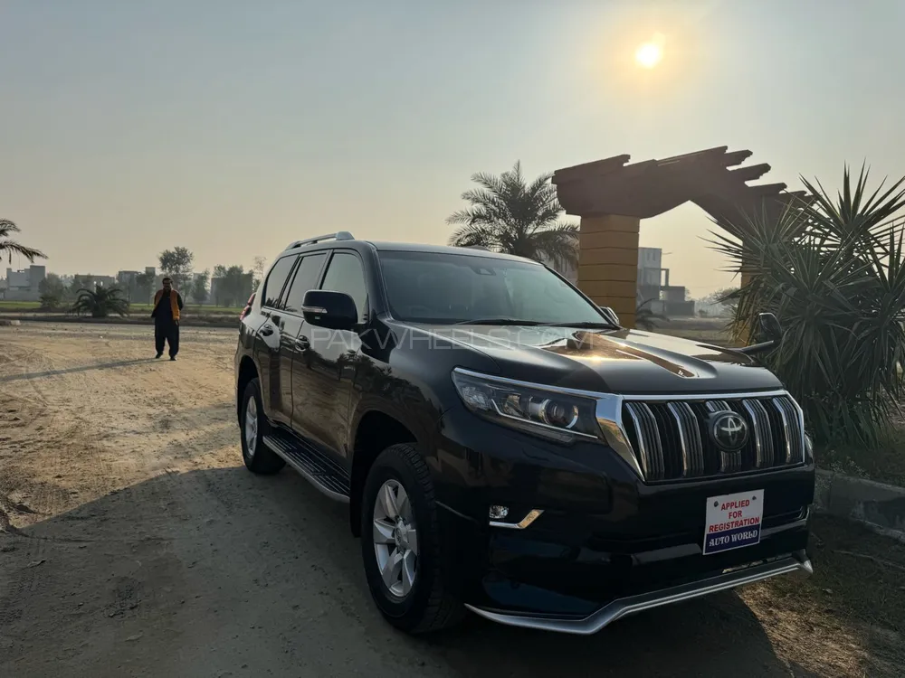 Toyota Prado 2017 for Sale in Bahawalnagar Image-1
