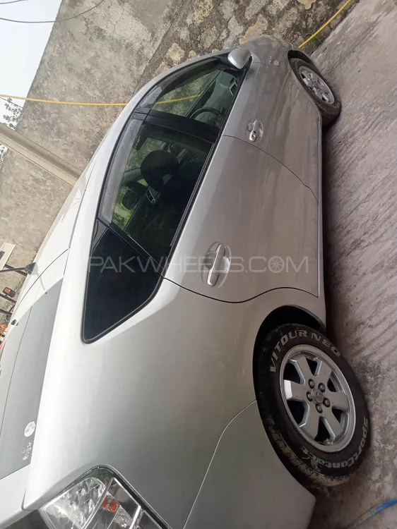 Toyota Prius 2008 for Sale in Islamabad Image-1