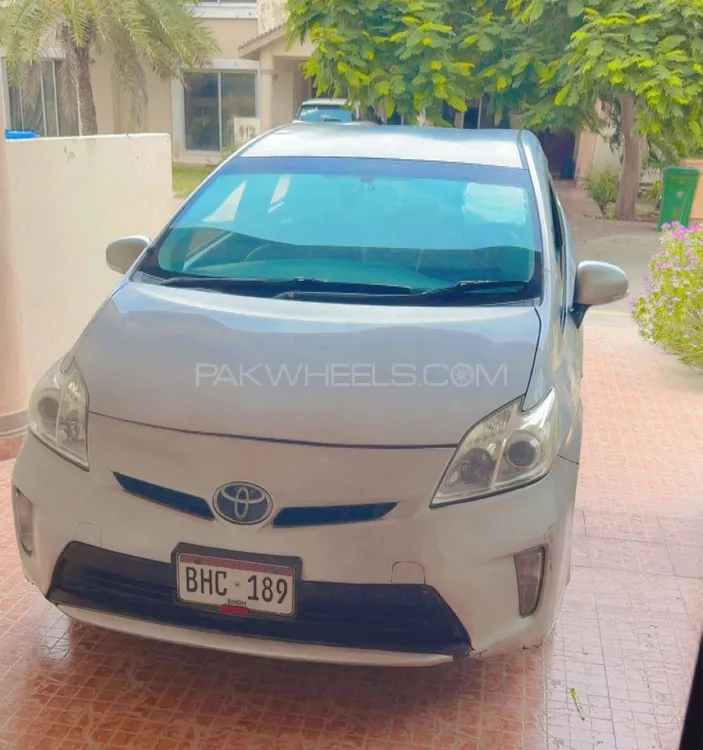 Toyota Prius 2013 for Sale in Karachi Image-1