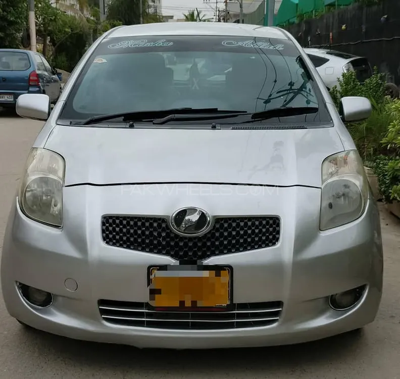 Toyota Vitz 2005 for Sale in Karachi Image-1
