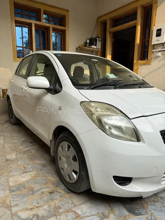 Toyota Vitz 2006 for Sale in Peshawar Image-1