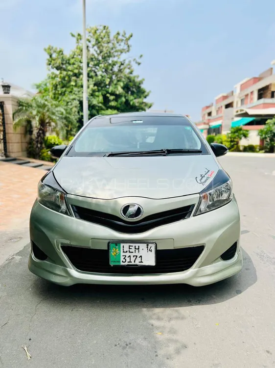 Toyota Vitz 2011 for Sale in Lahore Image-1