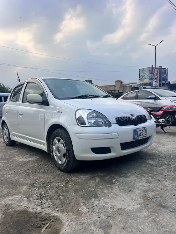 Toyota Vitz 2003 for Sale in Mardan Image-1