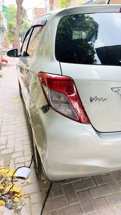 Toyota Vitz 2011 for Sale in Lahore Image-1