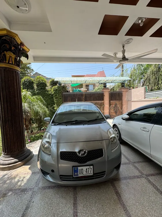 Toyota Vitz 2006 for Sale in Peshawar Image-1