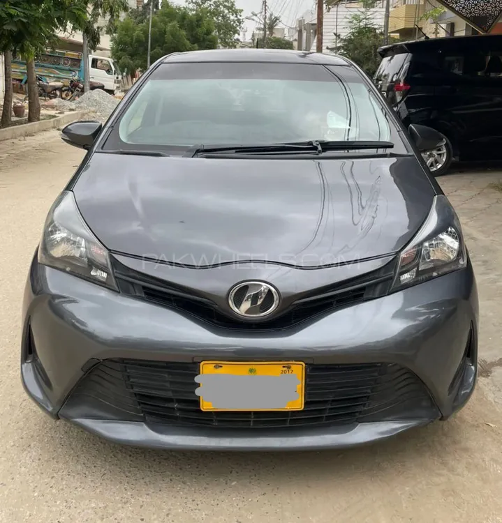 Toyota Vitz 2014 for Sale in Karachi Image-1