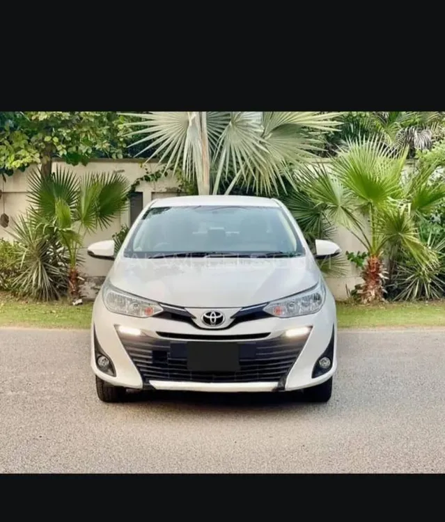 Toyota Yaris Sedan 2020 for Sale in Lahore Image-1