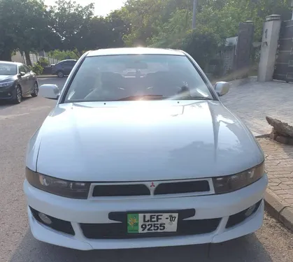 Mitsubishi Galant 2005