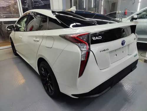 Toyota Prius A Premium Touring Selection 2016
