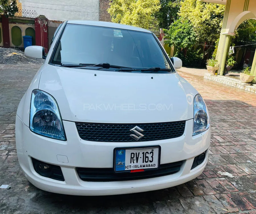 Suzuki Swift 2011 for Sale in Haripur Image-1