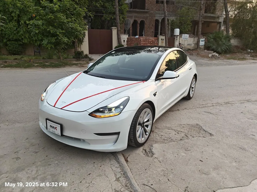 Tesla Model 3 2021 for Sale in Karachi Image-1