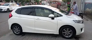 Honda Fit 1.3 Hybrid Navi Premium Selection 2014 for Sale