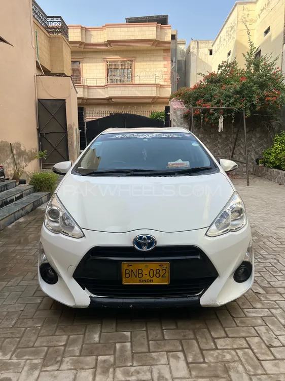 Toyota Aqua 2015 for Sale in Hyderabad Image-1