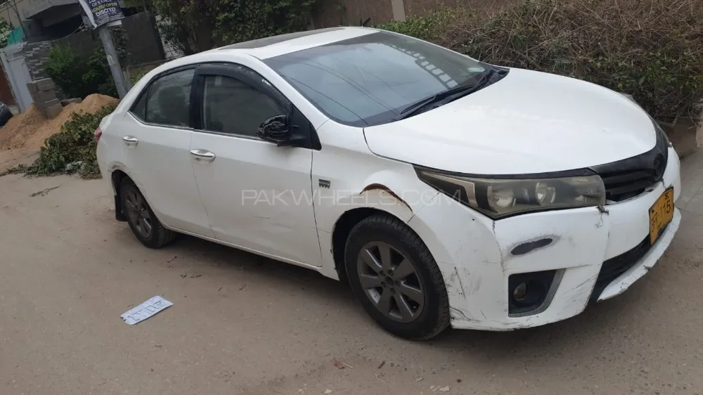 Toyota Corolla 2016 for Sale in Karachi Image-1