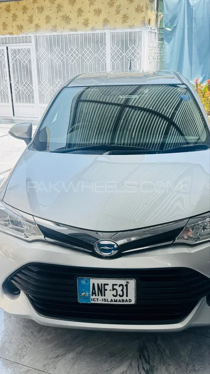 Toyota Corolla Fielder 2017 for Sale in Peshawar Image-1
