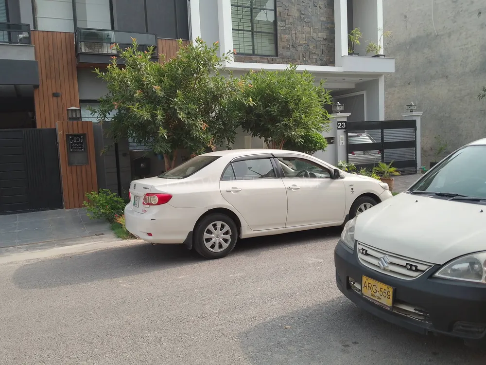 Toyota Corolla 2012 for Sale in Multan Image-1