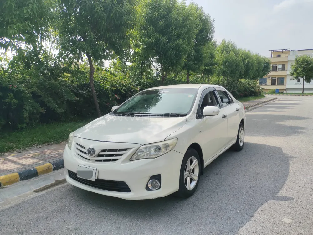 Toyota Corolla 2013 for Sale in Islamabad Image-1