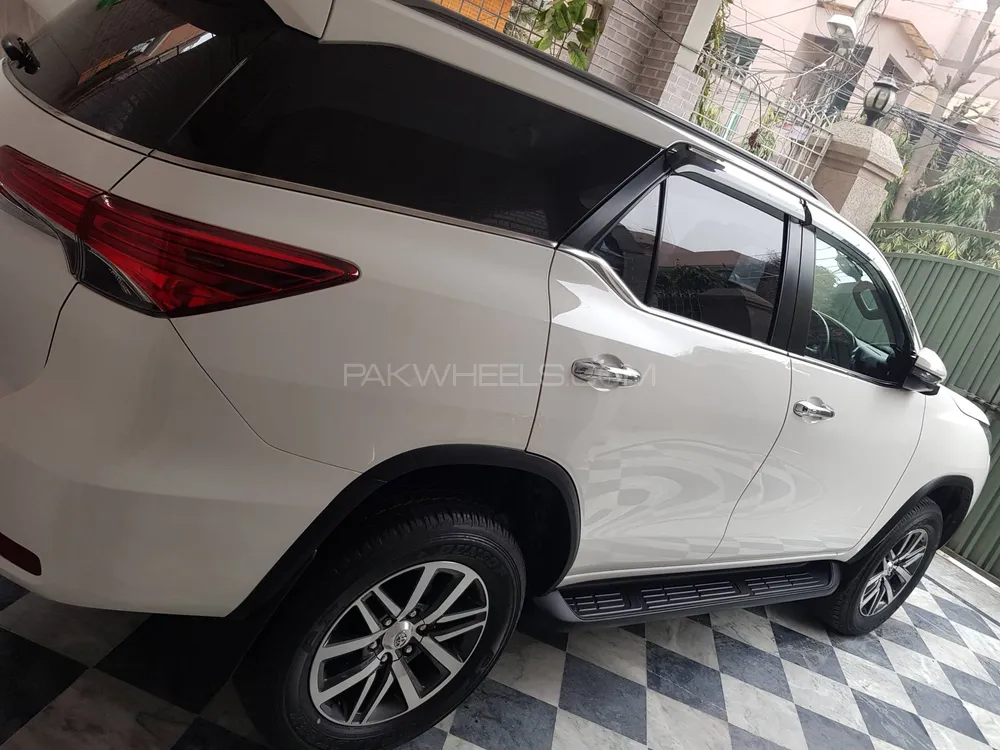 Toyota Fortuner 2020 for Sale in Lahore Image-1