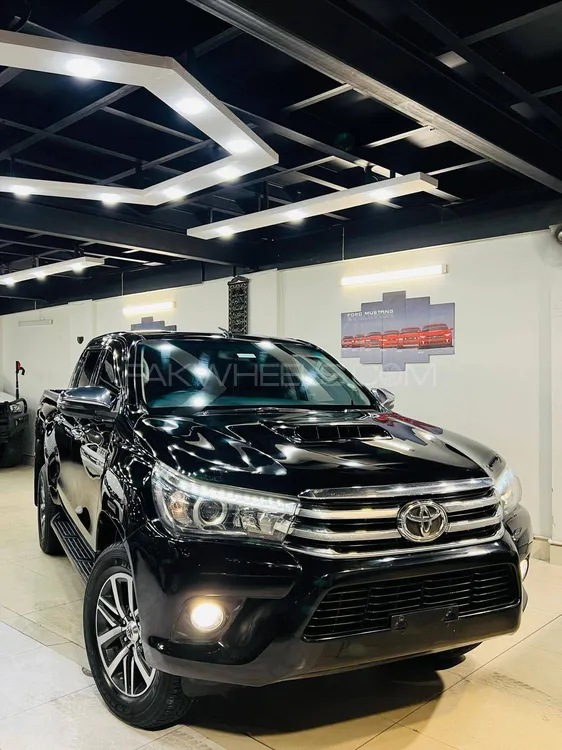 Toyota Hilux 2017 for Sale in Karachi Image-1