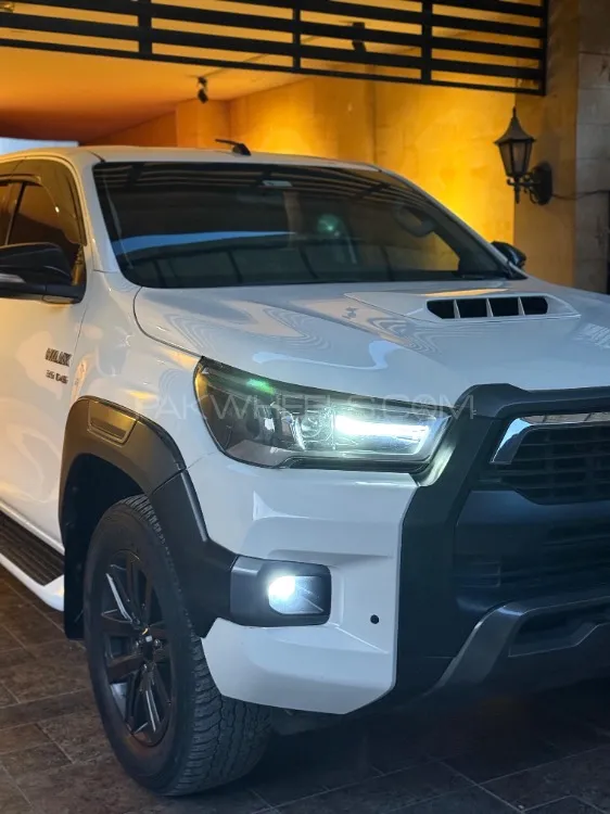 Toyota Hilux 2017 for Sale in Peshawar Image-1