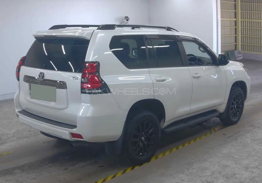 Toyota Prado 2020 for Sale in Karachi Toyota Prado 2020 for Sale in Karachi Image-4