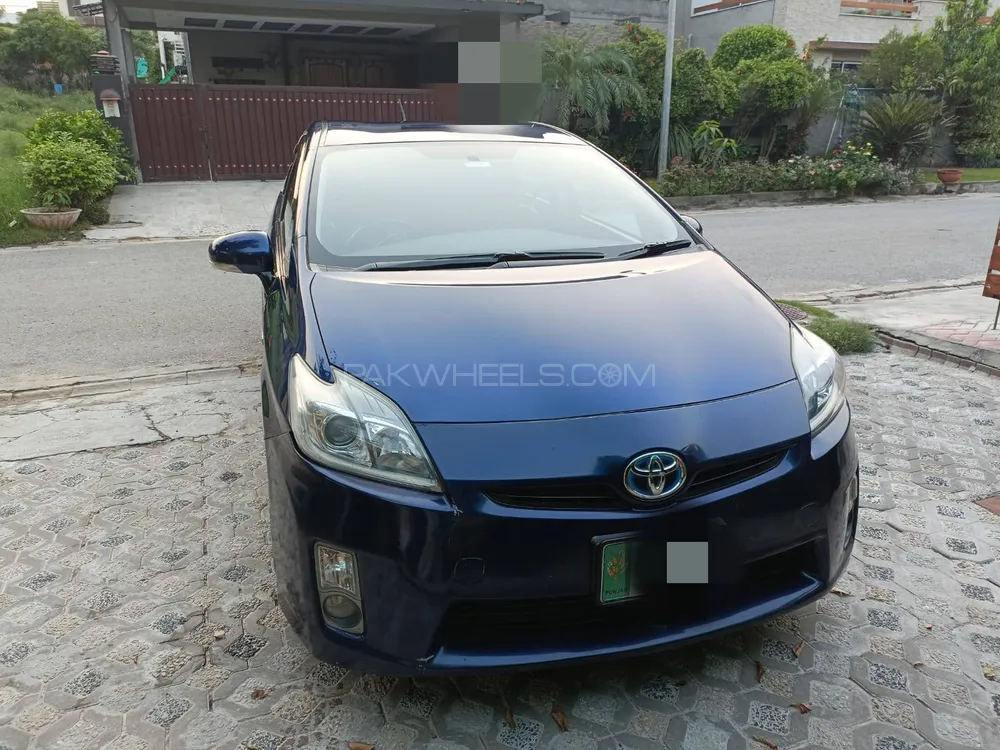 Toyota Prius 2010 for Sale in Islamabad Image-1