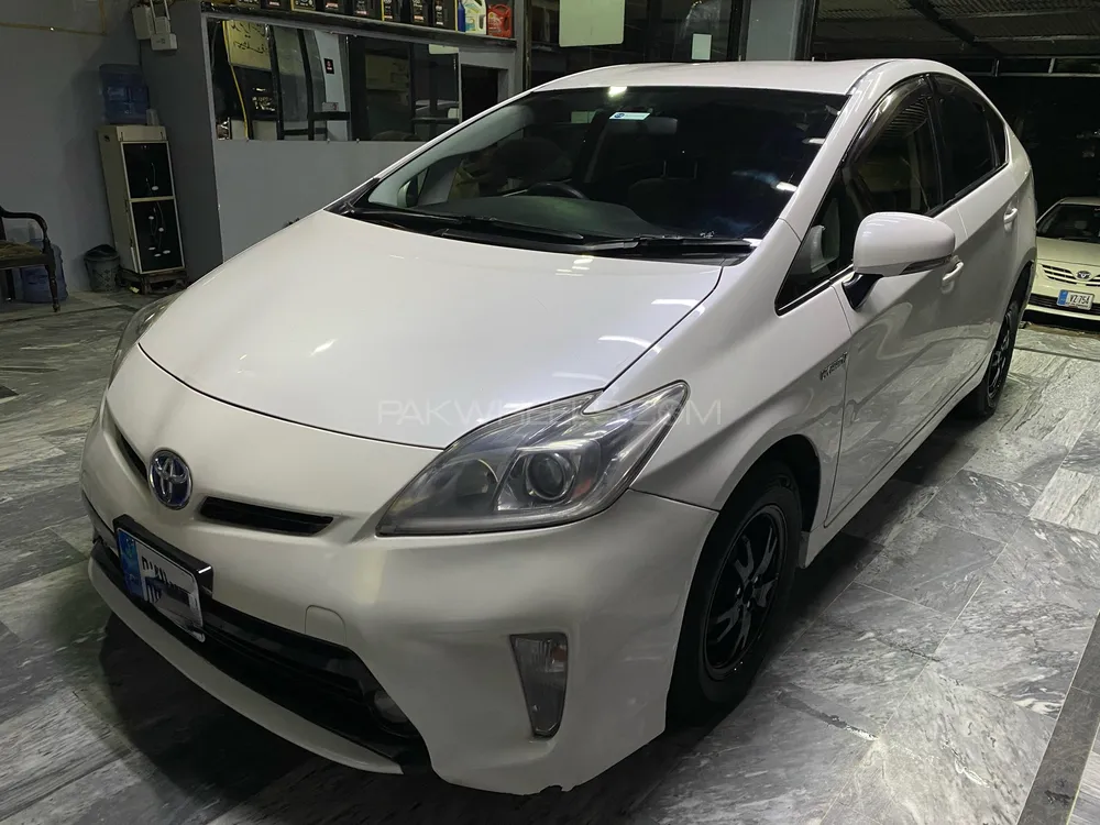 Toyota Prius 2011 for Sale in Islamabad Image-1