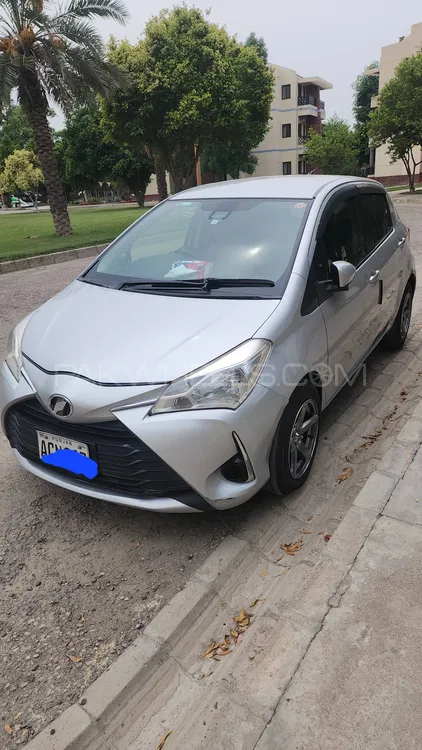 Toyota Vitz 2017 for Sale in Multan Image-1