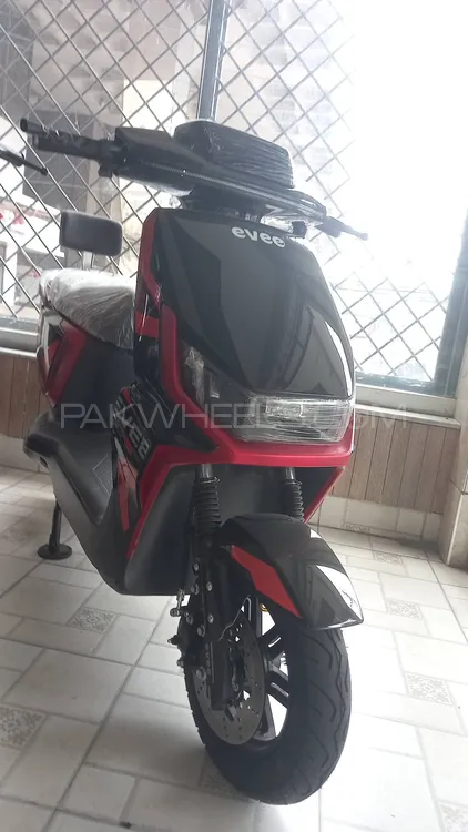 Evee C1 2025 for Sale Image-1