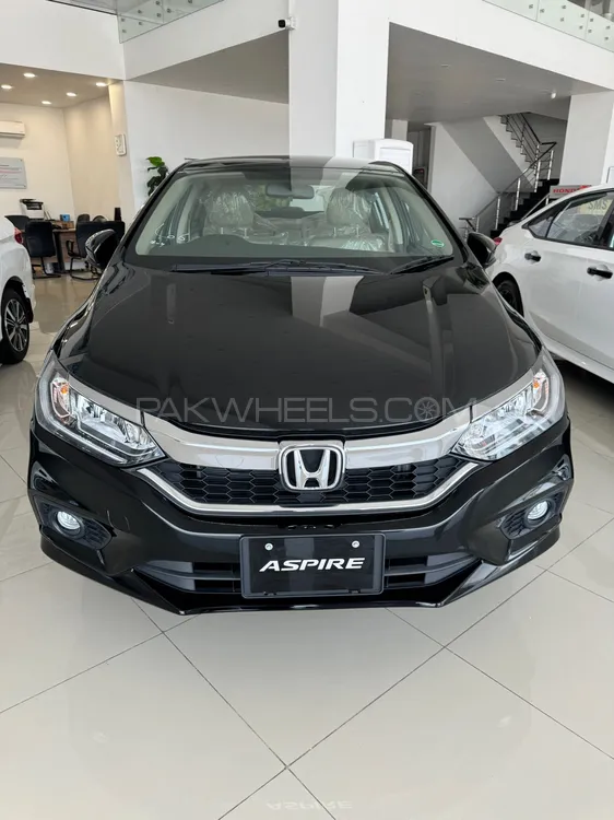 Honda City 2024 for Sale in Lahore Image-1