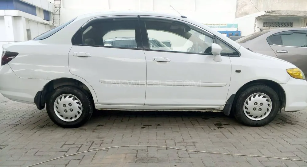 Honda City 2006 for Sale in Kotli Loharan Image-1